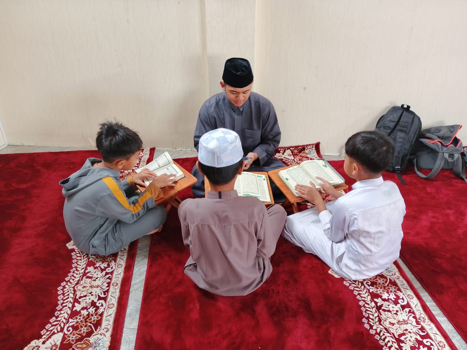 Belajar bersama Santri PKM Bakkah